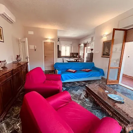 Giovenza Modern Vintage Apartment